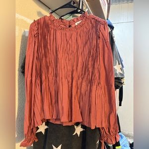 Long sleeve pleated blouse